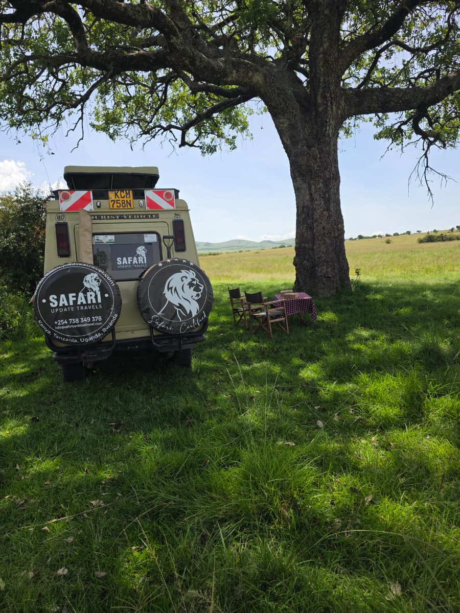 UpdatesSafari's tweet photo. Safari Pictorials|Picnic Lunch| Masai Mara | Wildlife Adventure in Kenya🇰🇪.

Book with us 

📧 info@safariupdatestravel.com
📲+254 738 349378
🌐 https://t.co/uaUkZYD5Z3
.
#Authentic #Safari #Experiences #Africansafari #magicalkenya https://t.co/cFWKd4HppT