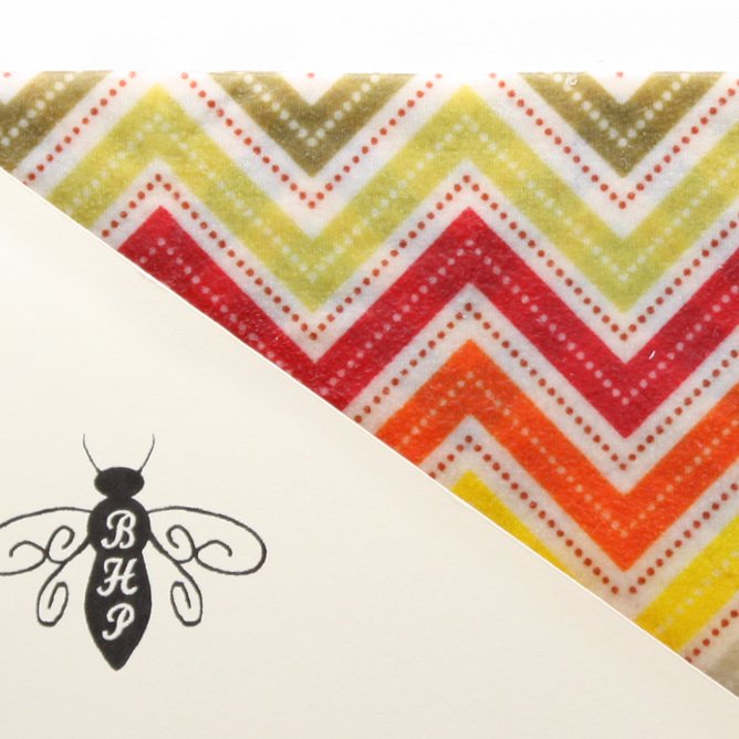 🌿🐝 Ditch cling film!
 Beeswax wraps now on sale — reusable, biodegradable &amp; made in the UK 💛
👉 beckysbeezzzs.co.uk/gifts/beeswax-…
#SustainableLiving #EcoSwap