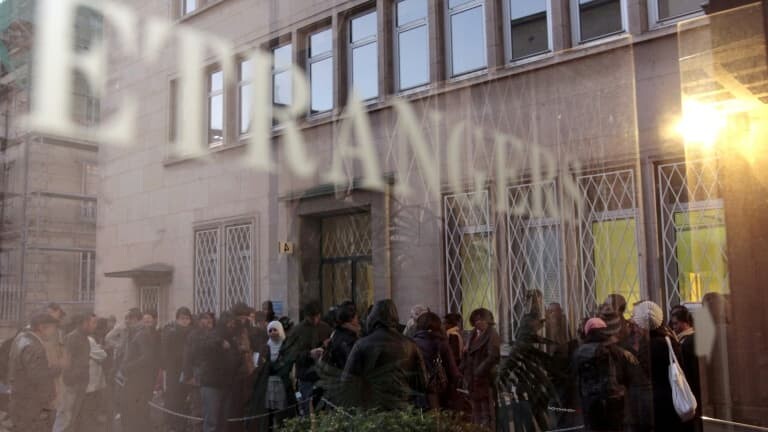 bfmbusiness's tweet image. EDITO. Immigration humanitaire: +65%, immigration économique: -13%... La France une fois encore à contre-sens
l.bfmtv.com/bWUG