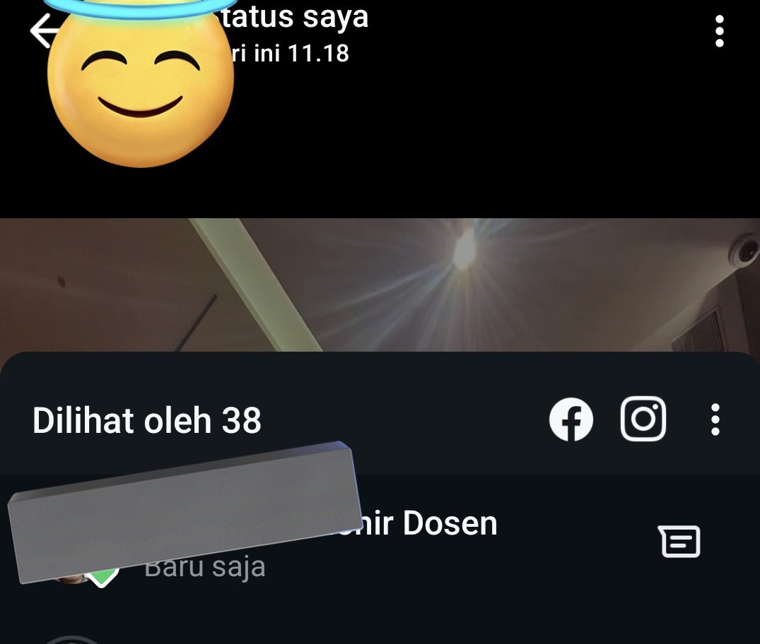 pacarlimjaebeom's tweet photo. Kocak, gue lupa ngehide dosen S1 dulu di status wa. Di like status gue 😭

Kenapa bisa kecolongan dah kocak, untung cuma foto auditorium 🫠 https://t.co/nJ9BTh5jUo