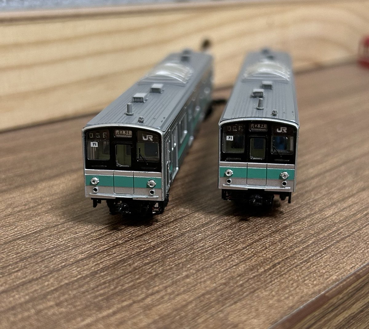 207系900番台 鳳車輛製造製の運番、前回四国7000で余った白JRマーク