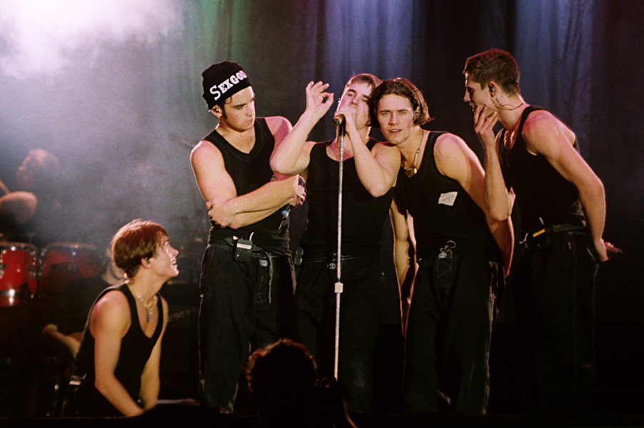 DailyTakeThat's tweet image. 