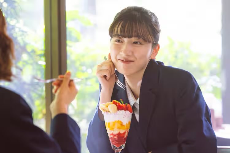 映画『かくかくしかじか』

漫画家を目指す女子高生が恩師である先生と出会い成長していくお話

とにかく言えることは3つ

作者の自伝マンガが原作だけあってリアルな人間性を感じられる

大泉洋が先生すぎる

師弟愛に涙枯れる
#かくかくしかじか 
#大泉洋 
#永野芽郁