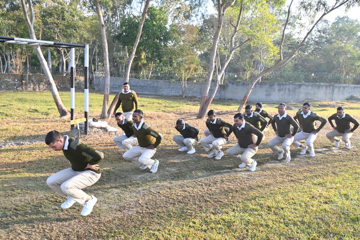 Crpf32's tweet image. : Fitness isn’t about perfection—it’s about showing up, staying consistent &amp;amp; enjoying the journey of self-improvement. 🚴 #ProgressNotPerfection