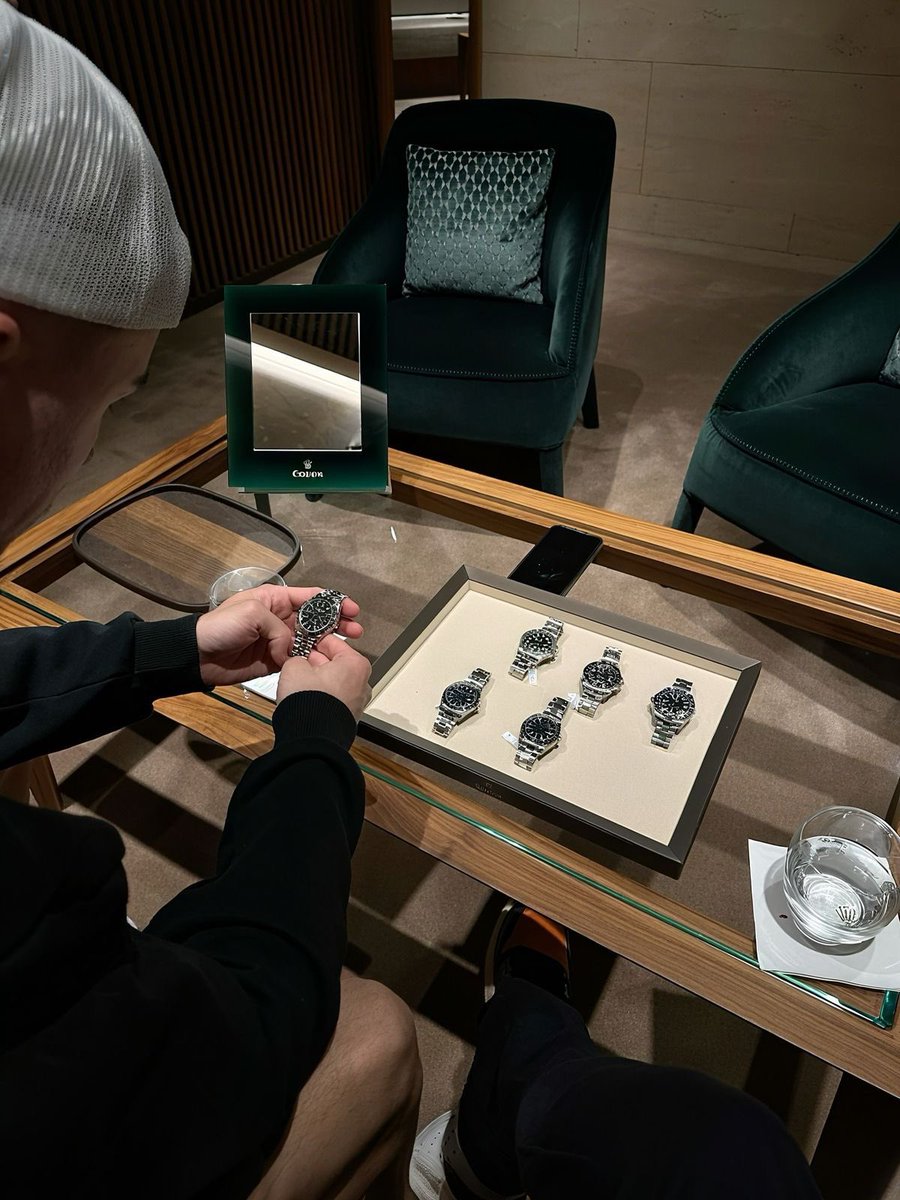 classyladylife's tweet image. keep showing up.