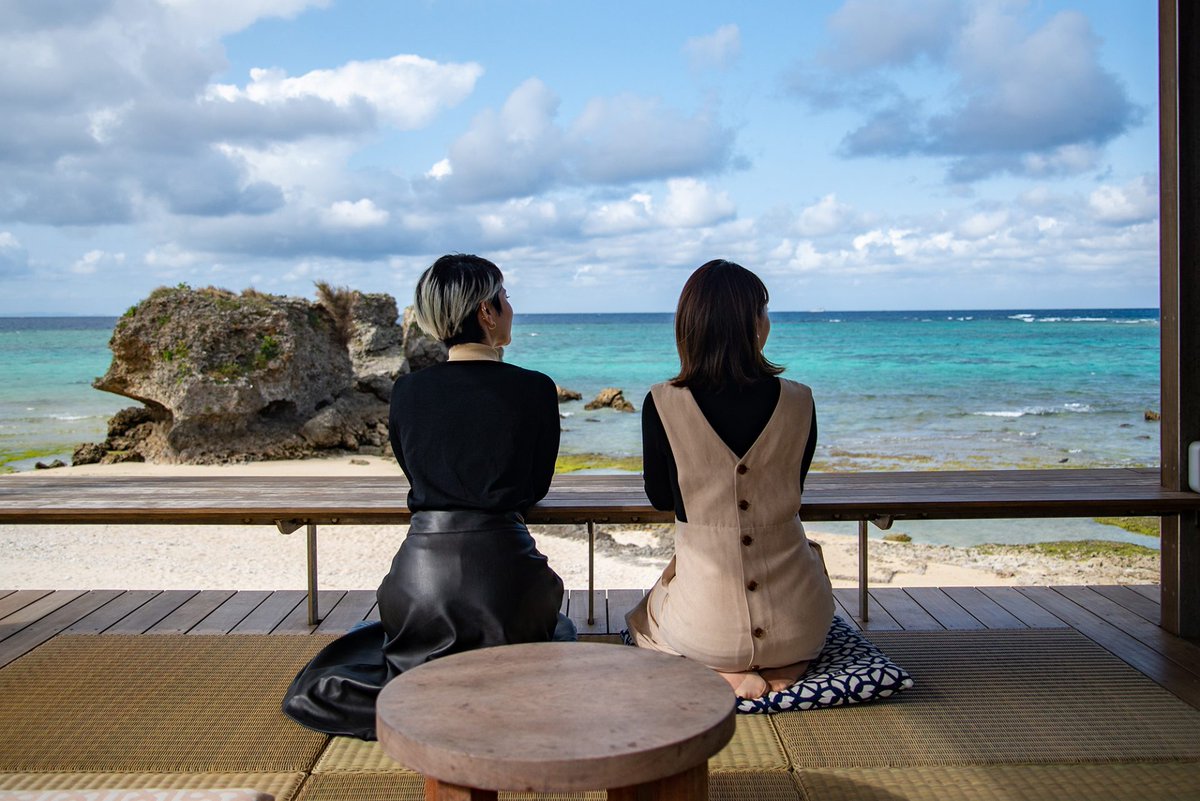 Feel_OKINAWA's tweet photo. 【ブクマ推奨】名護～那覇間の移動中ならここ！

地元旅行会社スタッフが教える「外さない」立ち寄りスポット20選

引用元の通り、沖縄の高速道路(石川IC～金武IC)は4月末ごろまで渋滞が予想されます

長距離を一気に移動するより、観光スポットを中継しながら移動したい方は参考にしてみて↓

名護市 - ブセナ海中公園(海中展望塔)
恩納村 - 御菓子御殿 恩納店
恩納村 - 万座毛
恩納村 - シーサイドドライブイン
恩納村 - おんなの駅なかゆくい市場

恩納村 - 真栄田岬(青の洞窟)
恩納村 - 琉球村
うるま市 - ビオスの丘
読谷村 - やちむんの里
読谷村 - 体験王国むら咲むら

読谷村 - Gala青い海
読谷村 - 星野リゾート バンタカフェ
嘉手納町 - 道の駅かでな
北谷町 - アメリカンビレッジ
沖縄市 - 東南植物楽園

沖縄市 - 沖縄こどもの国
宜野湾市 - ハッピーモア市場
浦添市 - A&W 牧港店
浦添市 - ブルーシール 牧港本店
浦添市 - 港川ステイツサイドタウン(港川外人住宅街)

参考になったら、いいねやリポスト、ブクマなどで教えていただけると嬉しいです✍🌺
