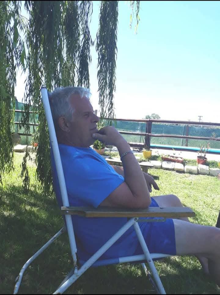 Vuelo a X después de meses.
Ya no estás conmigo, el cáncer ganó la guerra pero le costó xq fuiste un gran luchador. Gracias por 47 años compartidos y los 2 hijos maravillosos que tenemos.
Te voy a amar siempre, te extraño ❤️‍🩹😢