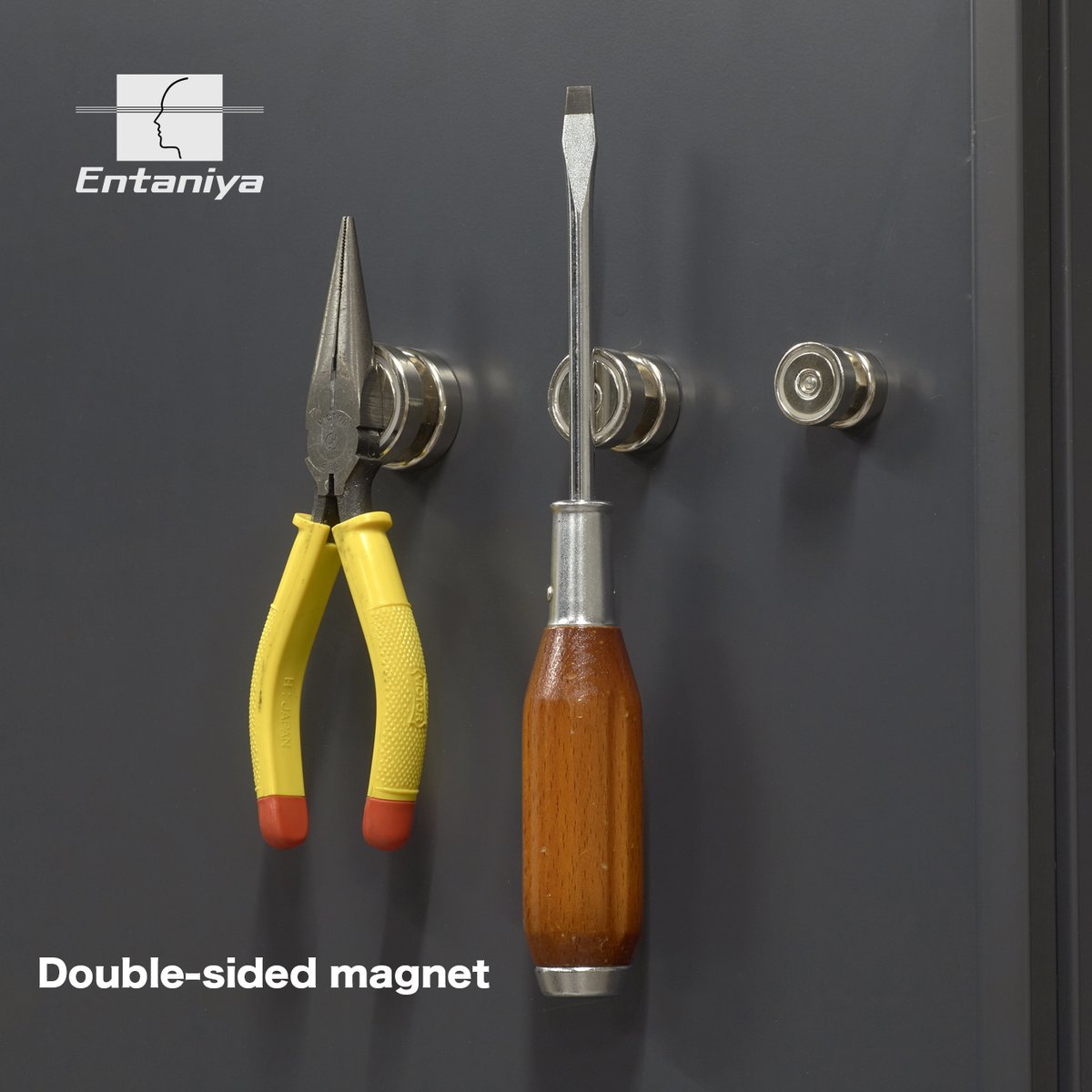 Double-sided magnetic design.
Useful for wall-mounted storage, such as organizing tools and accessories.

Easily attaches to metal surfaces to help keep workspaces clean and organized.

e-products.entaniya.co.jp/en/list/instal…