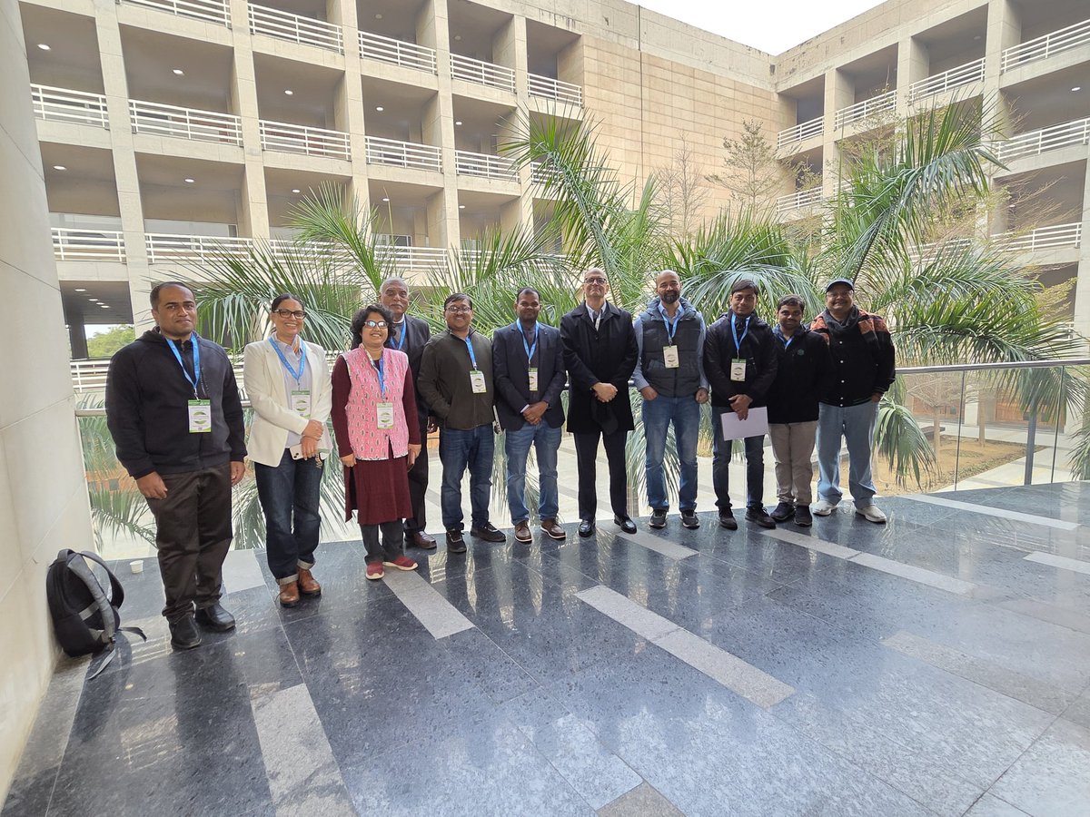 J. Am. Chem. Soc. tweet media