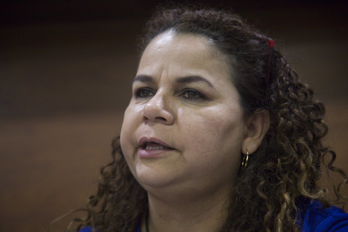 ES TENDENCIA Durante la sesión ordinaria de la Asamblea Nacional (AN) celebrada este martes, la diputada Iris Varela generó una fuerte polémica al asegurar que los únicos detenidos por causas políticas en el país son Nicolás Maduro y Cilia Flores.