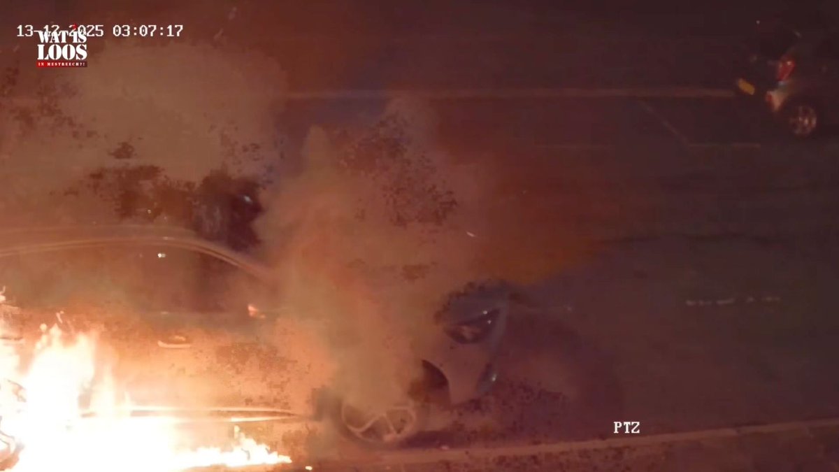 Politie zoekt getuigen brandstichting bij Wat is Loos