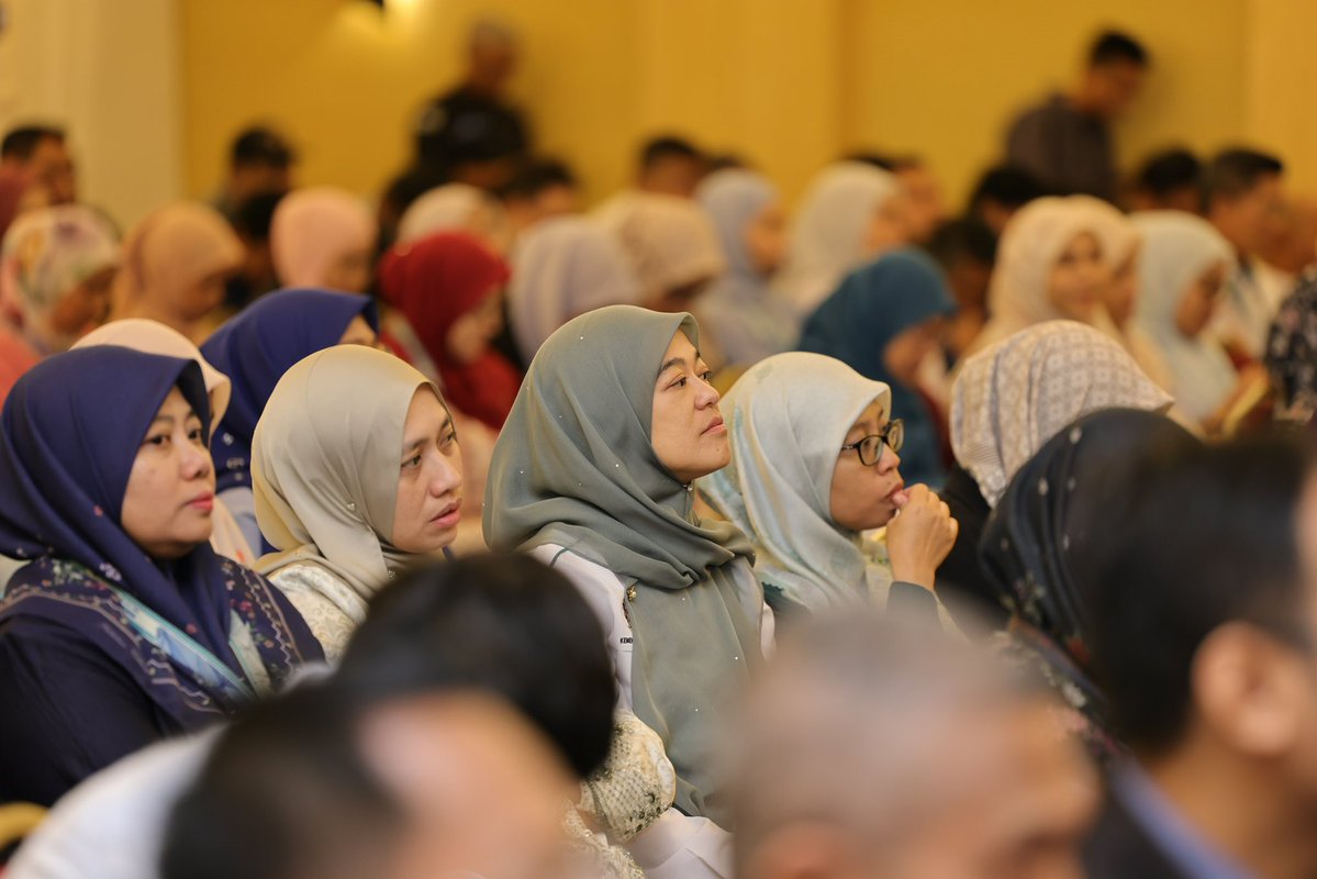 Majlis Amanat Tahun Baharu 2026 Kementerian Pengangkutan Malaysia

Kementerian Pengangkutan Malaysia (MOT) hari ini menganjurkan Majlis Amanat Tahun Baharu 2026, yang disempurnakan oleh YB  Loke Siew Fook, Menteri Pengangkutan Malaysia.