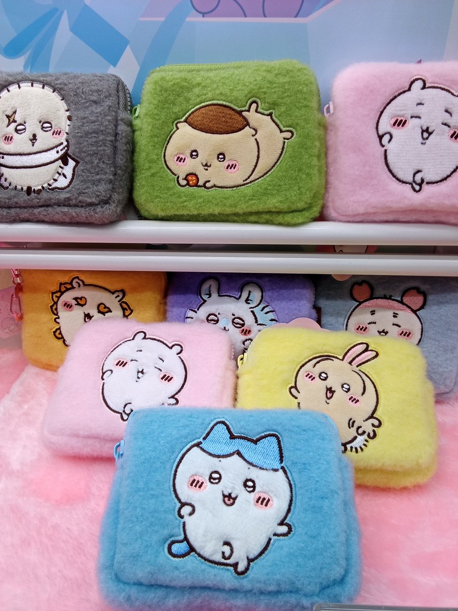 ✨️新景品入荷情報✨️ #ちいかわ より、ふわふわミニポーチが登場