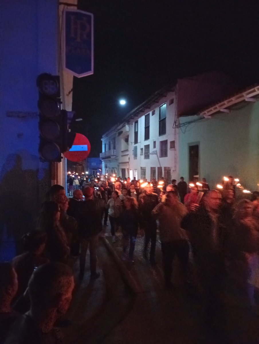 AyramOromi's tweet photo. #EtecsaTeAcompaña en Sancti Spíritus junto a la DVPE en la Marcha de las antorchas. Recordando a nuestro Apóstol Nacional. @MayraArevich @taniavel76 @etecsa_dvpe @margaritacu https://t.co/KC3O8Gzln4