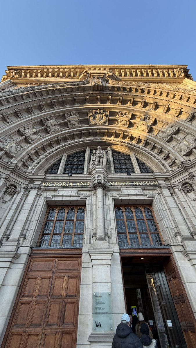 doublecinds's tweet photo. Museum kinda day.

one of many things that I — as an Indonesian find hardest to relate to about the UK is just how many museums there are here, and the fact that so many of them are completely free to enter. https://t.co/Tw9XEL9uJs