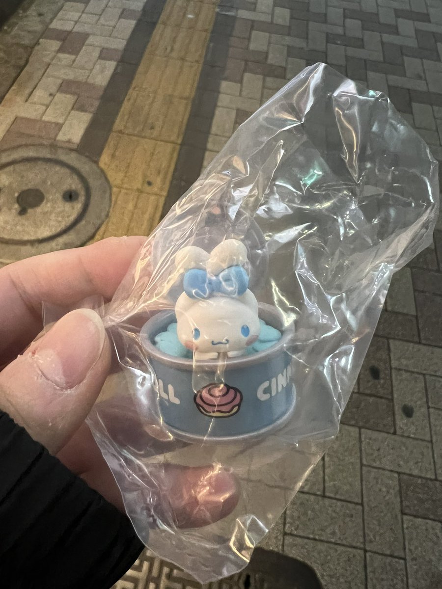 ナ ナ コ tweet media