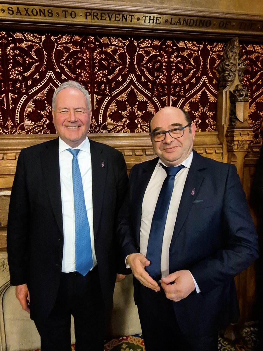 @ROCONECT tweet media