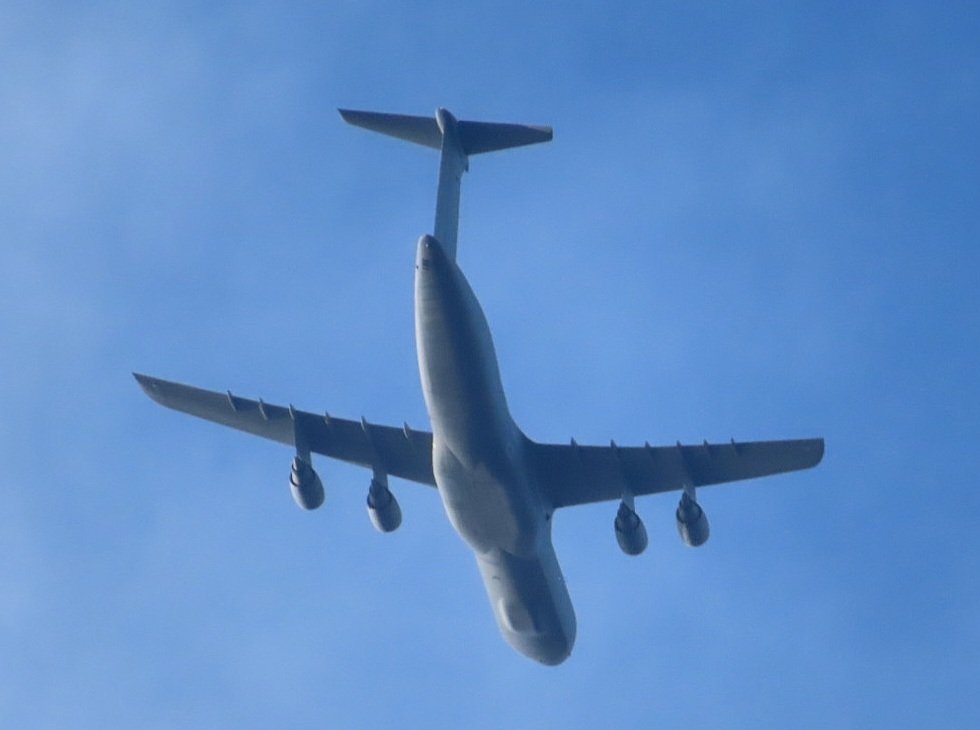 BloodyPolitics's tweet image. Good things come to good girls who wait. 😎
🇺🇸 USAF C5M Super Galaxy 87-0035 #RCH1861 from Prestwick to Birmingham checks out my freshly dug vegetable plot. 🎯 #avgeek #planespotting  fr24.com/RCH1861/3e168c…