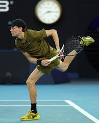 SEMIFINALI SLAM CONSECUTIVE (Era Open)

23 FEDERER (2004 Wimbledon - 2010 Aus)
14 DJOKOVIC 
10 LENDL (1985 Us - 1988 Aus)
9 DJOKOVIC (2014 RG - 2016 RG)
7 NADAL (2018 RG - 2019 Us)
6 LENDL (1983 Wimbledon - 1984 Us)
6 #SINNER (2024 Us - ?)