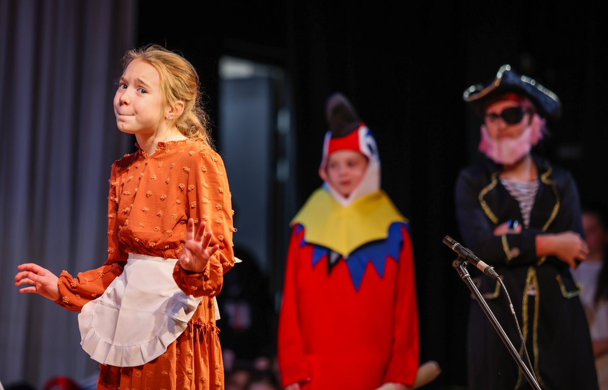 Mrs L Crossley tweet media