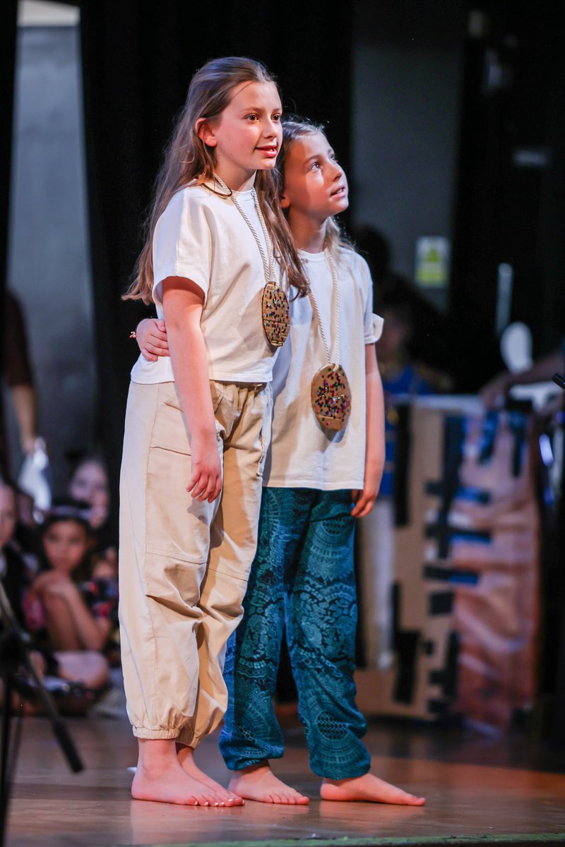 Mrs L Crossley tweet media