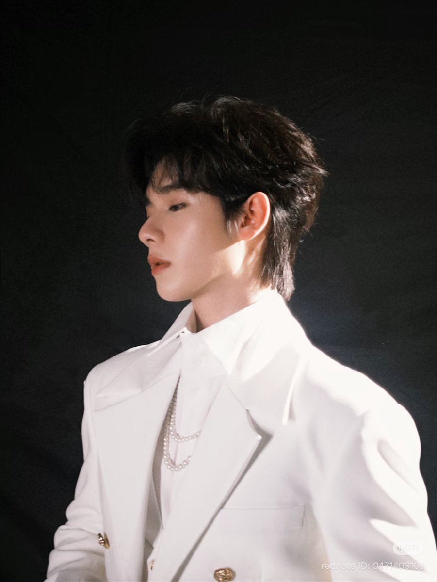 น้องนายมาลงรูปใน xhs หล่อมากกก

#นายท่านกรชิต #高卿尘 #GaoQingchen