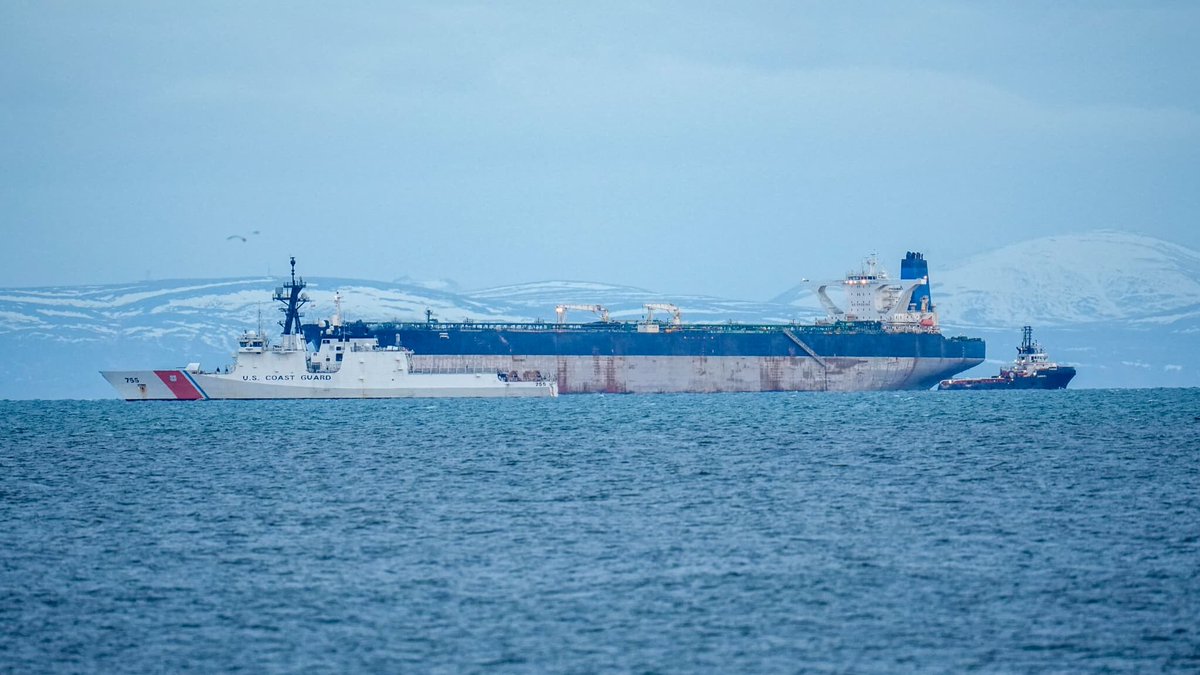 Pétrolier saisi dans l'Atlantique nord par les États-Unis: Moscou annonce la libération de deux membres d'équipage russe
l.bfmtv.com/vBrd