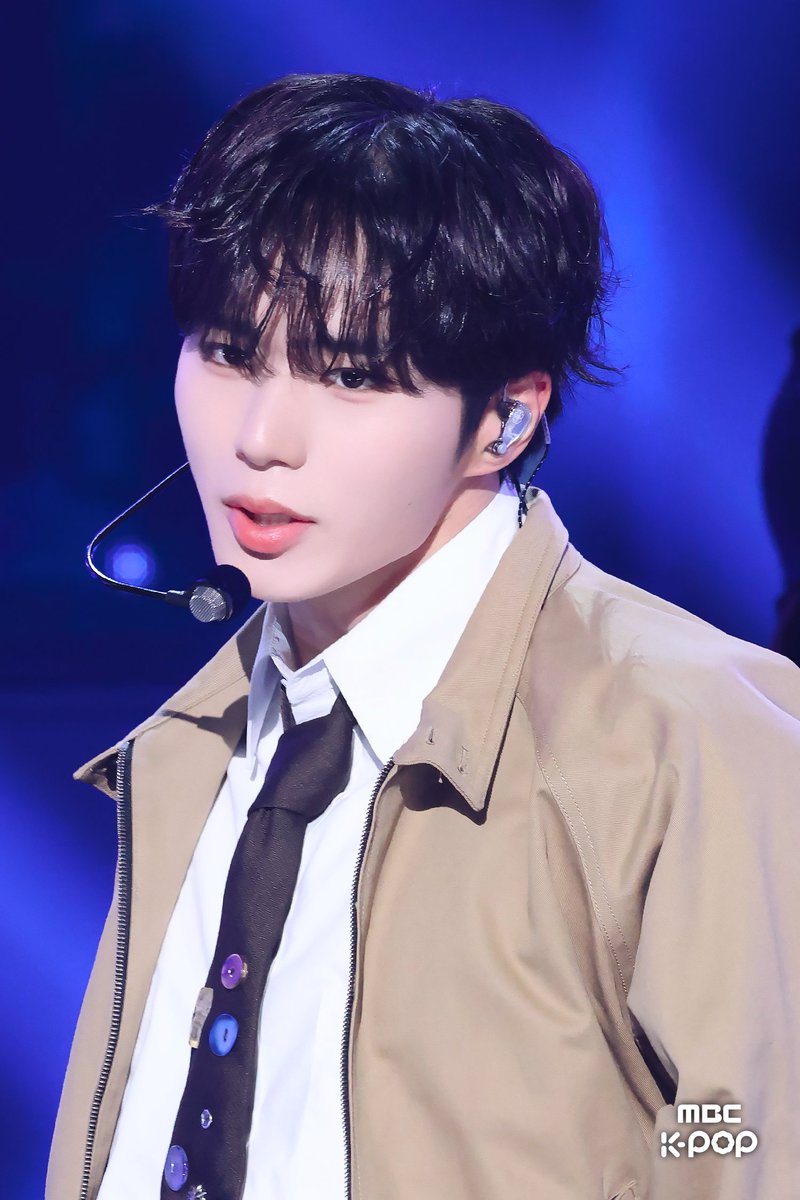 260128 show! music core onsite photos (1/24) #준서 #JUNSEO