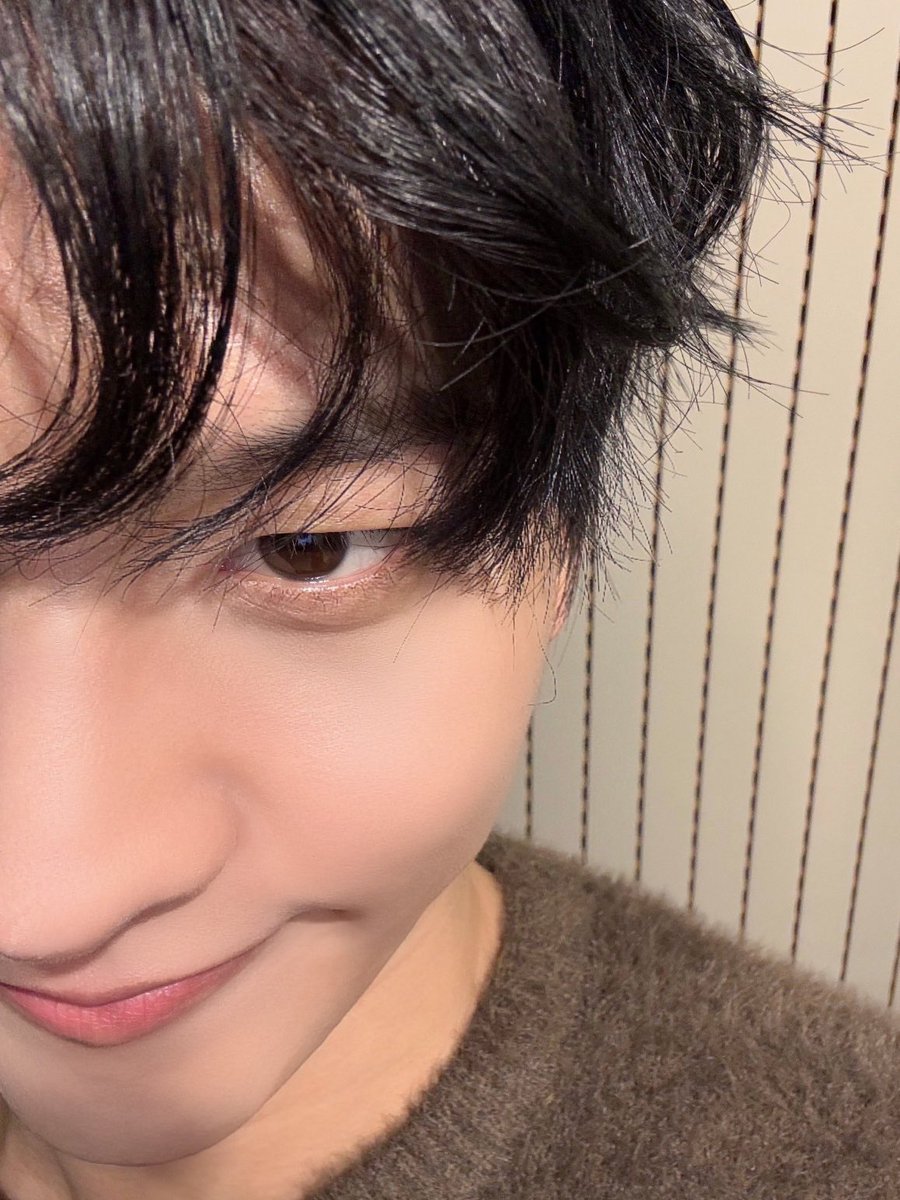 원서시💖 고니시🐈‍⬛ 

원서야~ 뭐하니~~😁