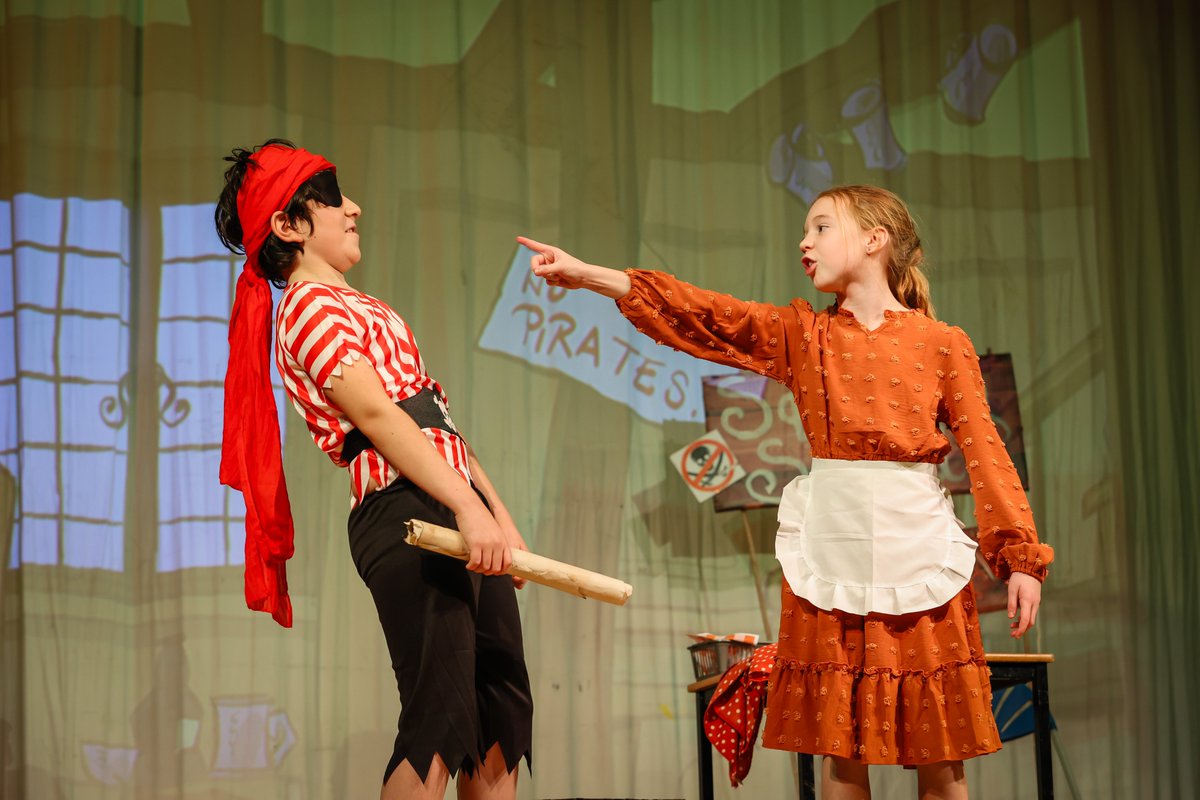 Mrs L Crossley tweet media