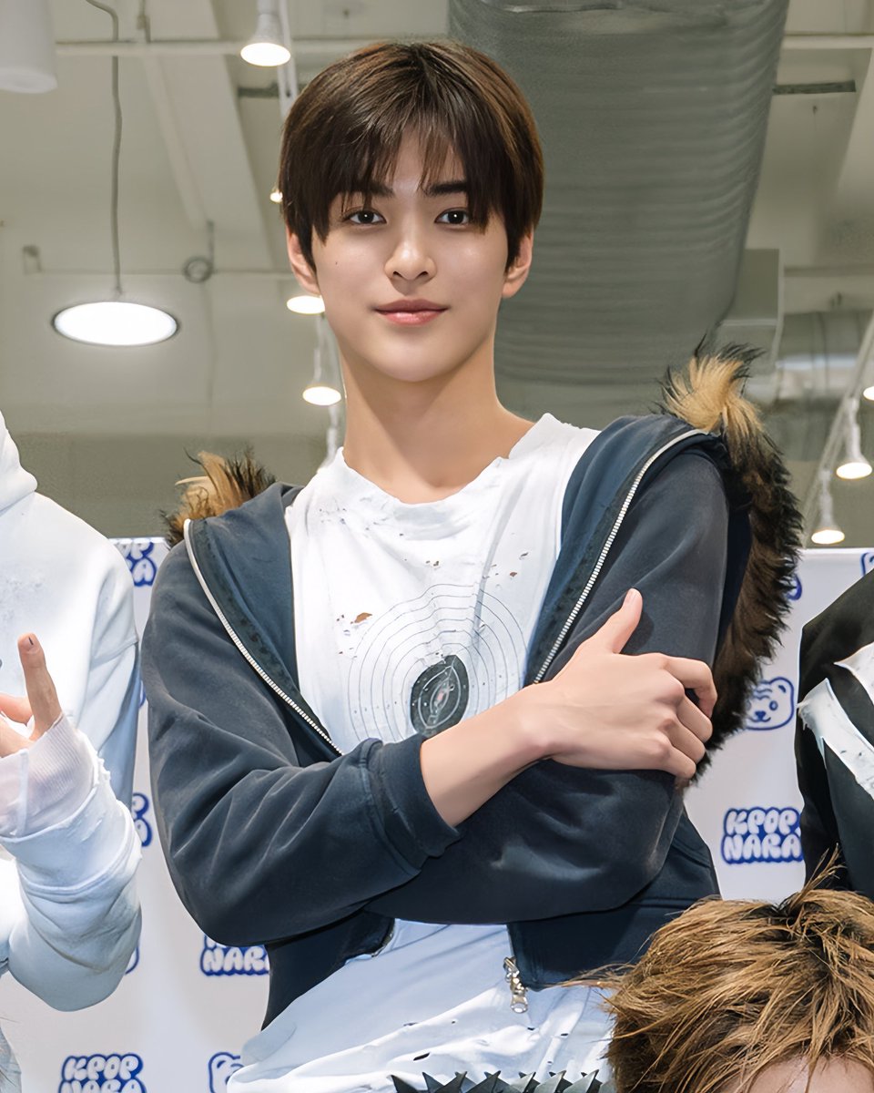 ahnkeonhopics's tweet image. #KEONHO #건호