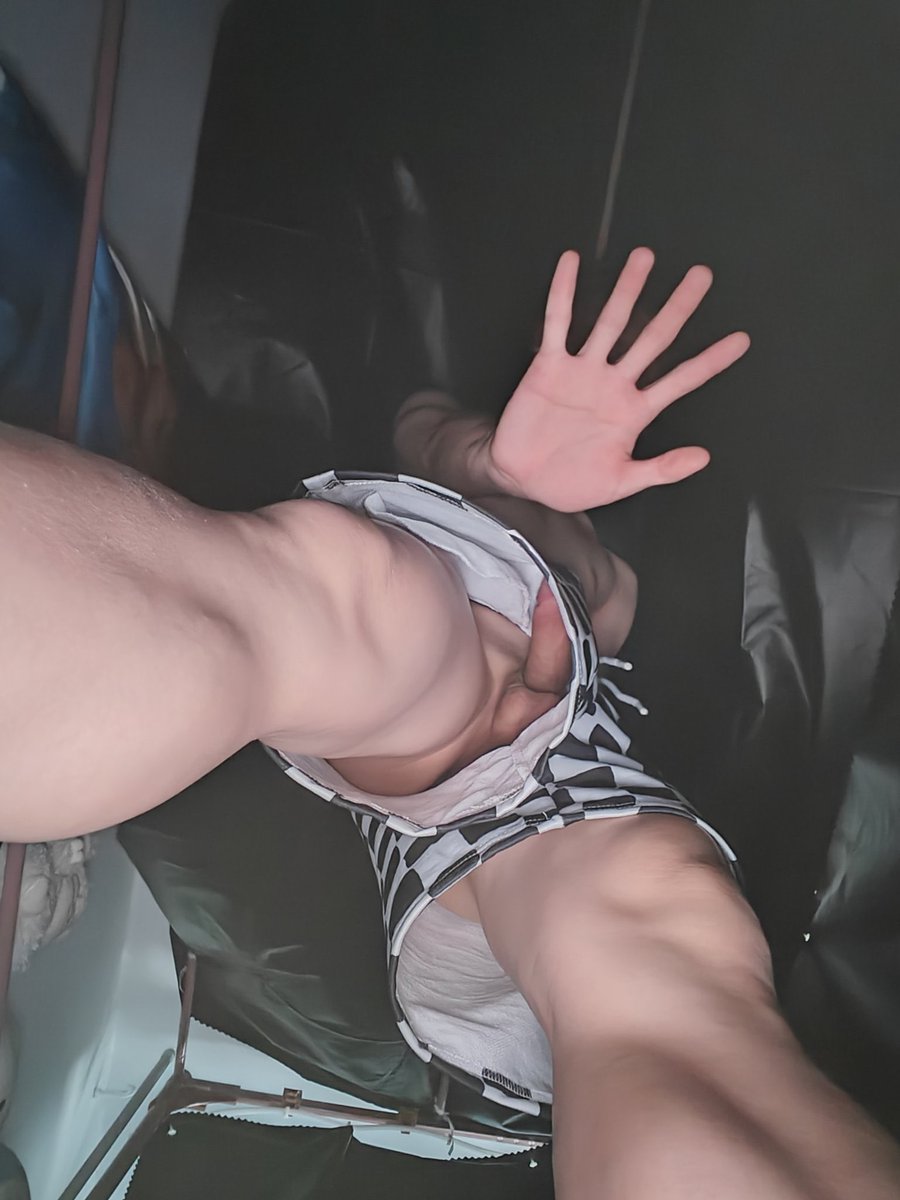 大鼻北鼻 tweet media