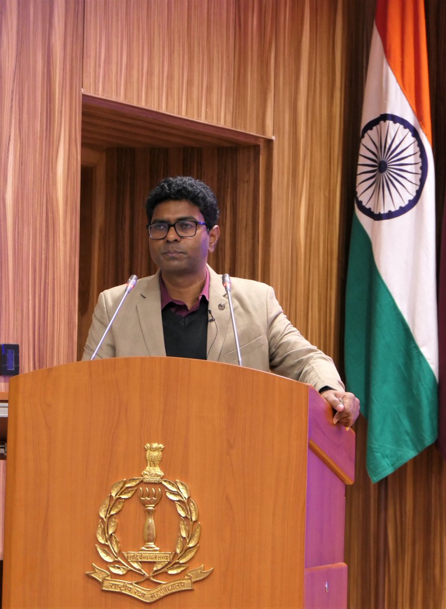 ndc_mod's tweet photo. Dr. Srinivas Goli, Faculty at International Institute for Population Sciences #IIPS delivered an insightful lecture on ‘Population Stabilisation &amp; Demographic Dividend’ at #NDCNewDelhi  today. He underlined salience of demographic profile &amp; future trajectories for India. https://t.co/faZCQDWXWQ
