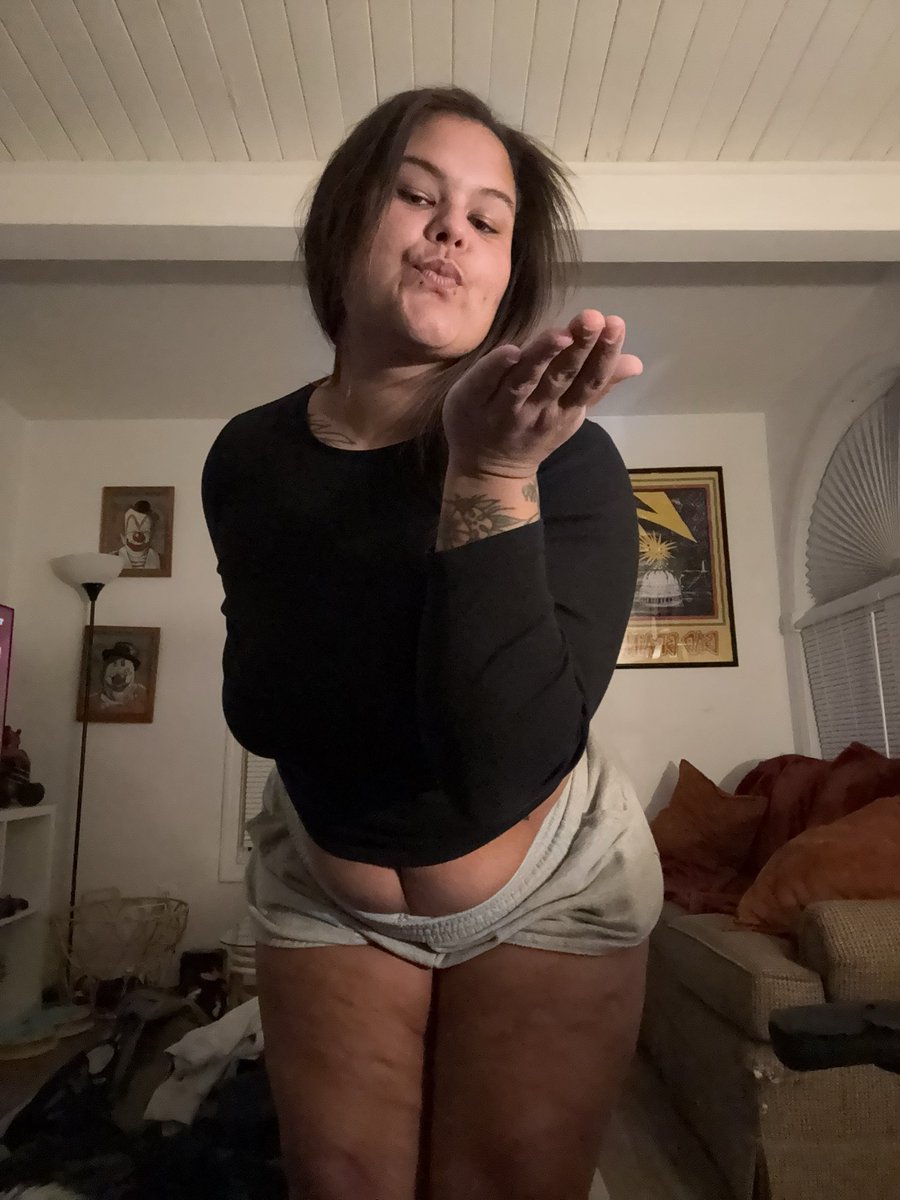 gabi tweet media