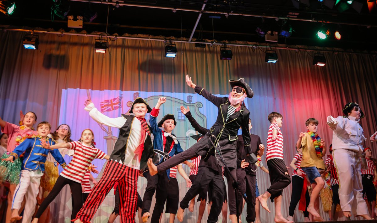 Mrs L Crossley tweet media