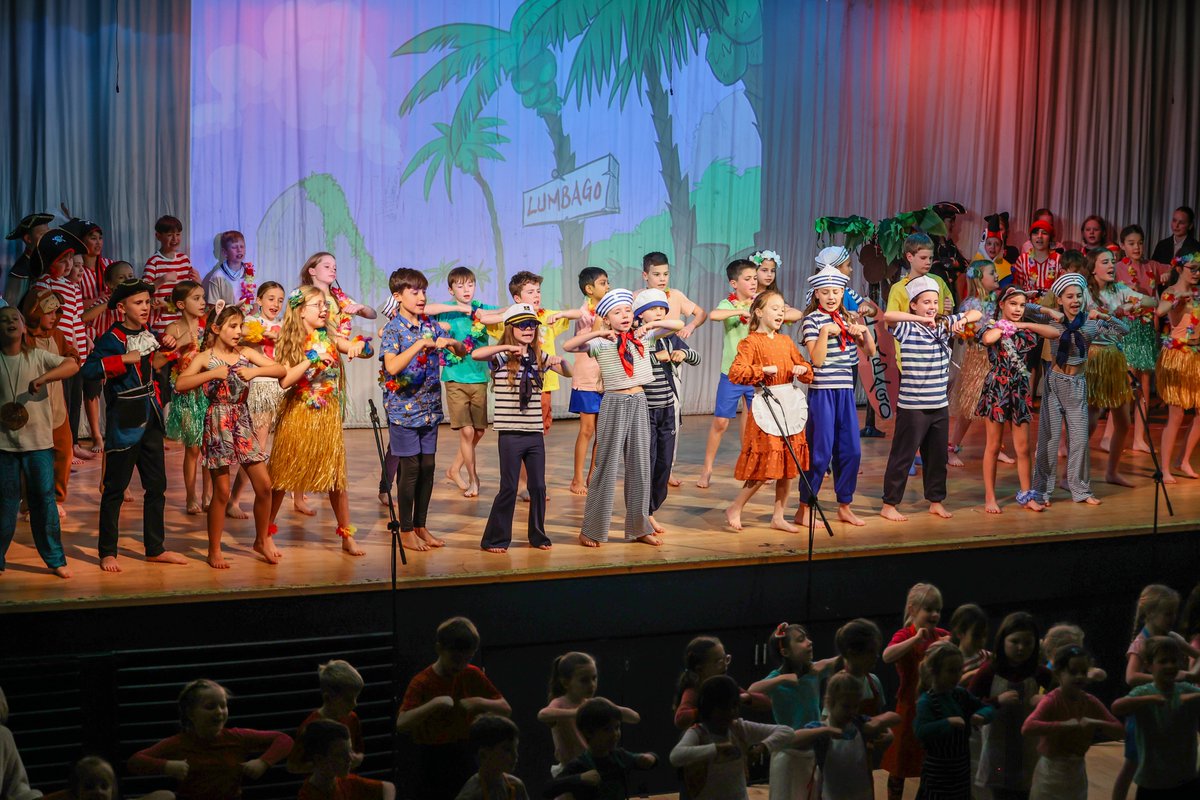 Mrs L Crossley tweet media