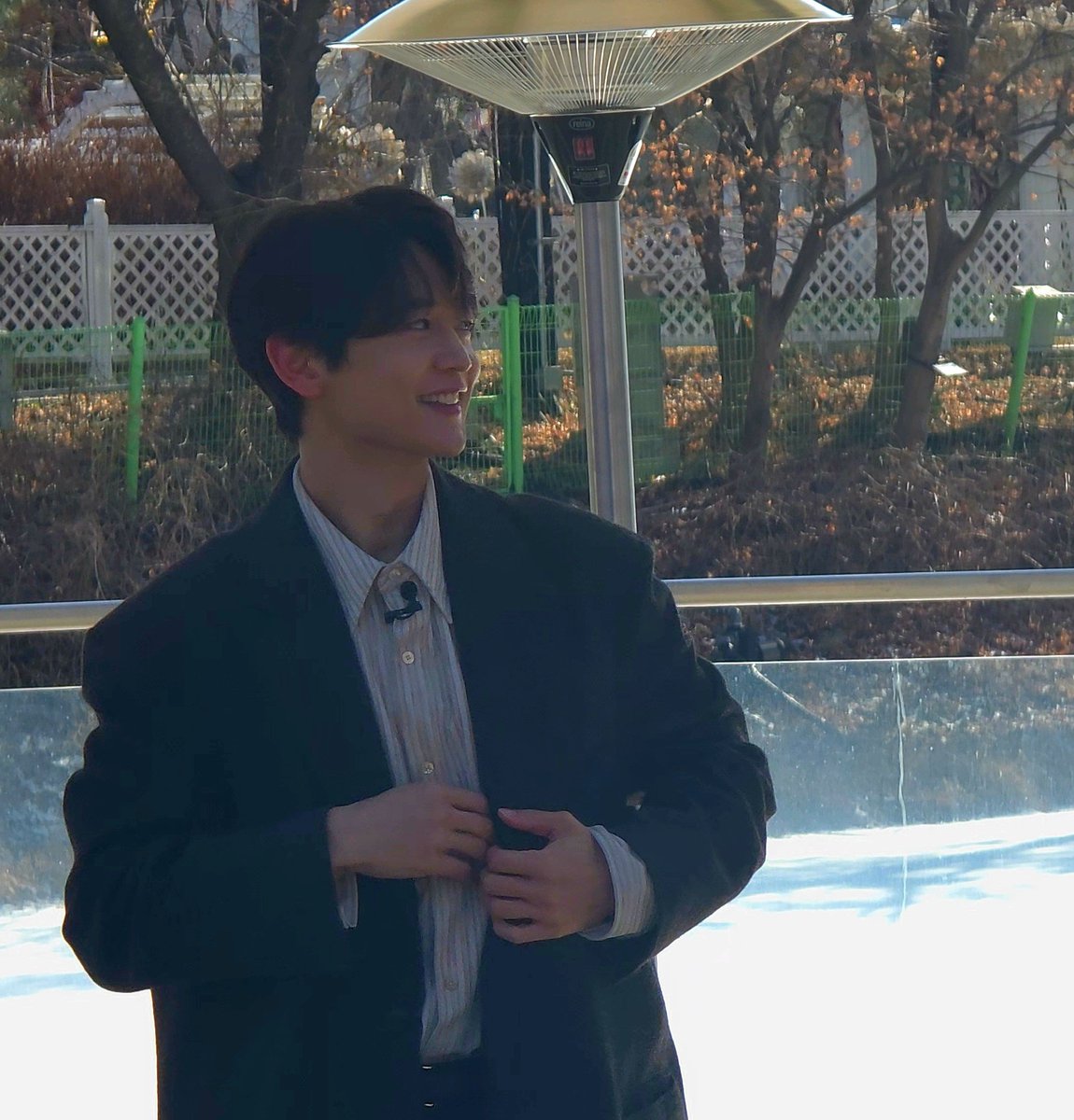 minhee_1209__'s tweet photo. ㅈㅁ
나 화질안좋아서 몰랐는데
오빠 쾌남웃음에 질식사함 지금 https://t.co/Lr4DlamiQb