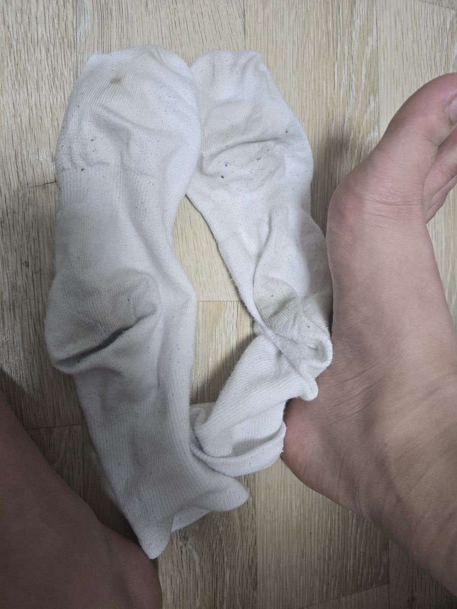 헬스하고 왔더니 끈적끈적하노
오프5부터 상납걸레들 기어오자
야무지게 발로 음식부수는 영상1씩판다ㄱㄱ
open.kakao.com/o/sZ8HkrQh
#풋섭 #상납 #ATM #자지갑 #능욕 #발걸레 #발닦개 #남자발 #발냄새 #흰양말 #풋돔 #ㄱㅇ