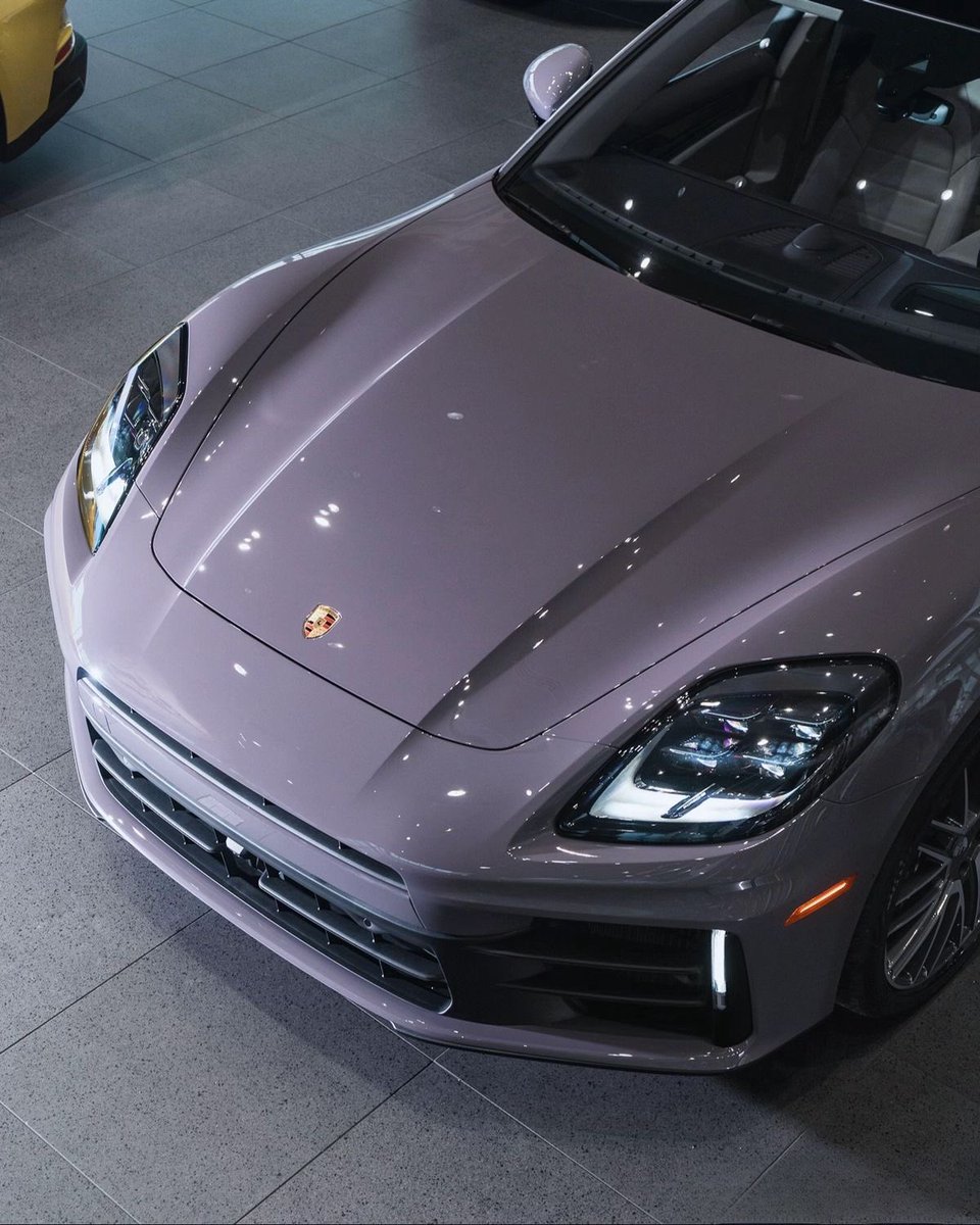 fairiehaze's tweet image. Purple porsche