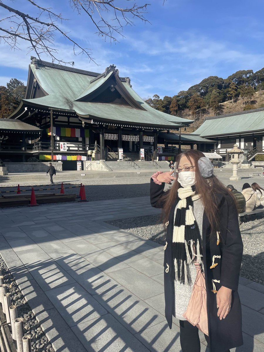 mari_mari5656's tweet photo. 遅くなったけど初詣ｗ
(ΦωΦ) https://t.co/oUjZdMuRNf