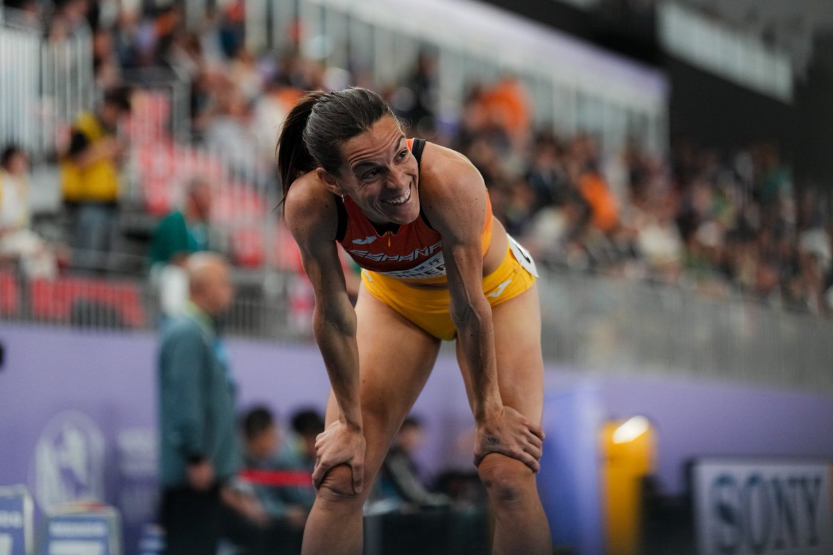 estherrguerrero's tweet photo. Así que nada, seguiré sumando kms (eso que tanto me gusta xd) y creando base para lo que venga, pero no habrá, en esta short track, momentos como estos de las fotos y solo de pensarlo, estoy ya melancólica.
#NewBalance #226ers
#newbalancerunning #nbteam https://t.co/YRpipsKvJD