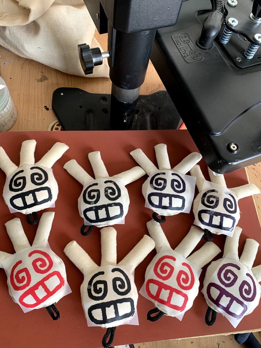 P U S H A P tweet media