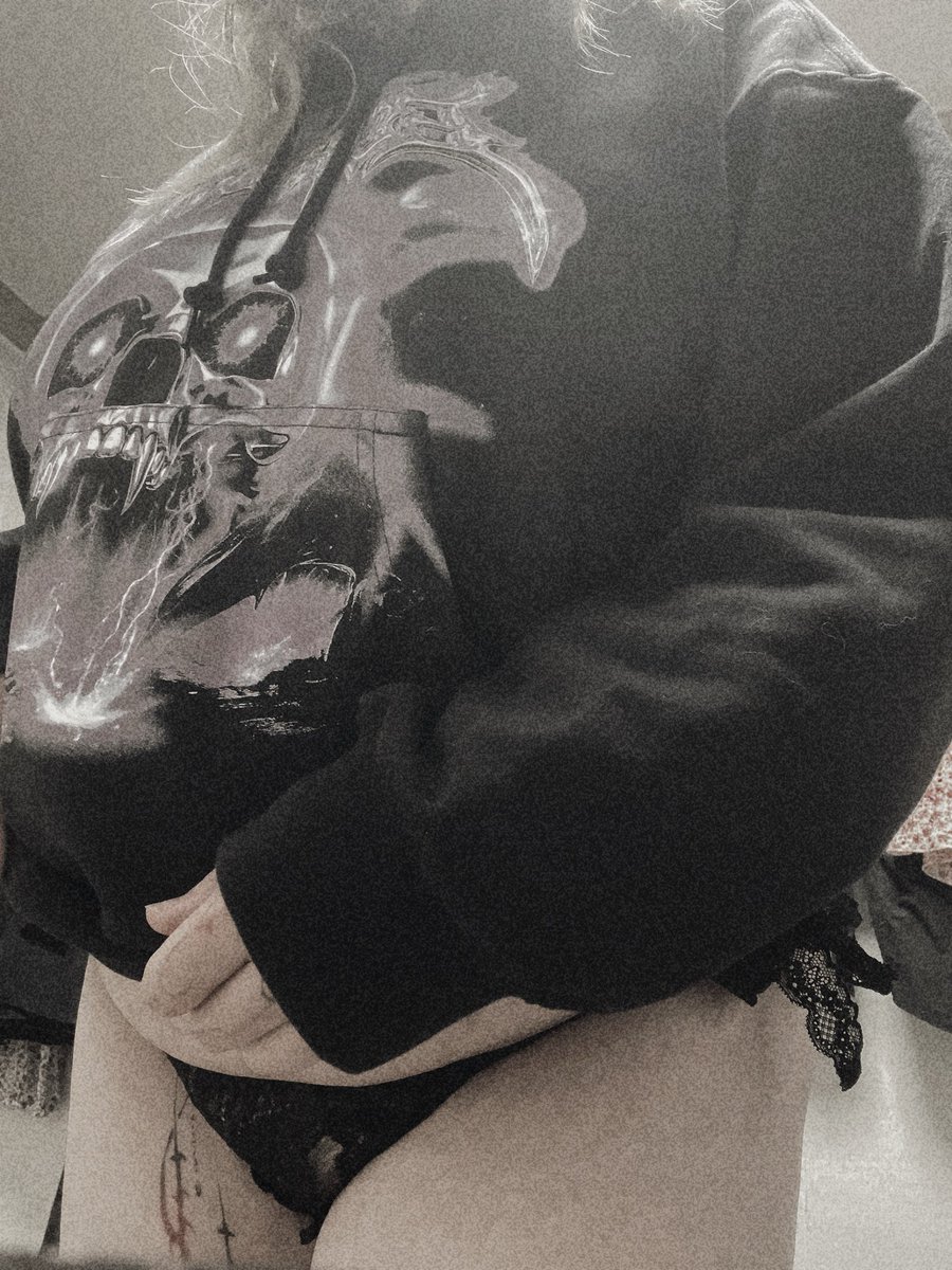 punk_can's tweet photo. 🖤 https://t.co/96qqfiPtpX
