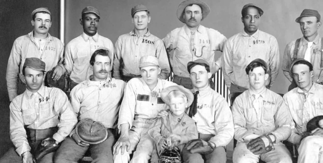 StratanAurel's tweet image. More than a century ago, a team including death row inmates made history in American baseball
medium.com/@sensmedia.srl…
#baseball #history #penitentiary #sports