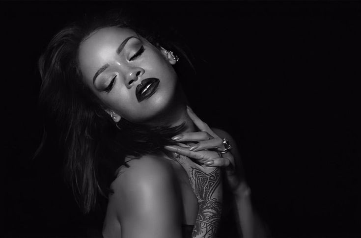 PopCulture2000s's tweet image. 10 years ago, rihanna left us with her last album ‘anti’