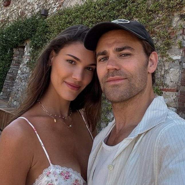 poptime's tweet image. Paul Wesley, o Stefan em The Vampire Diaries, e a sua esposa, compartilharam post pedindo justiça pelo doguinho Orelha.