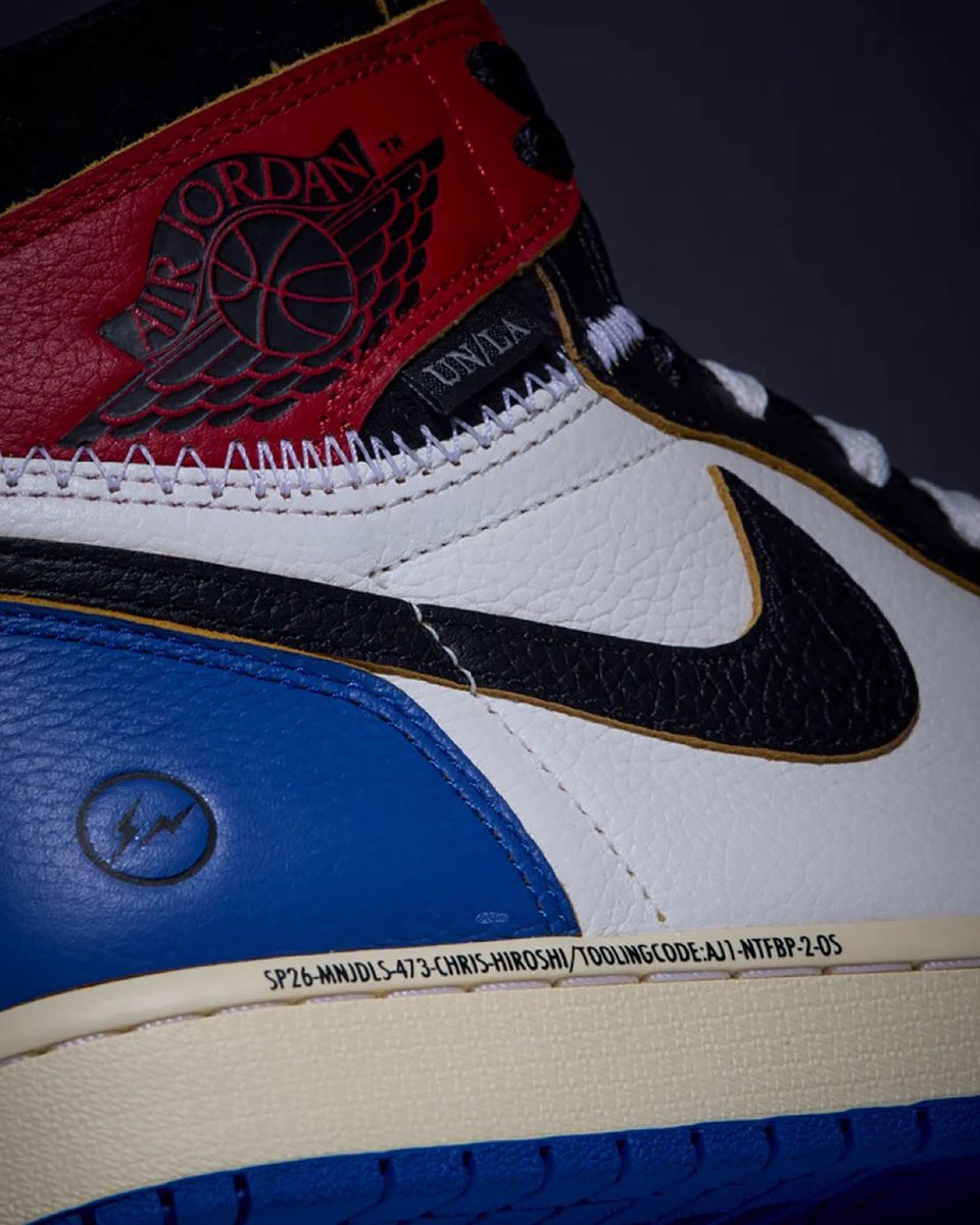 Sneaker Bar Detroit tweet media