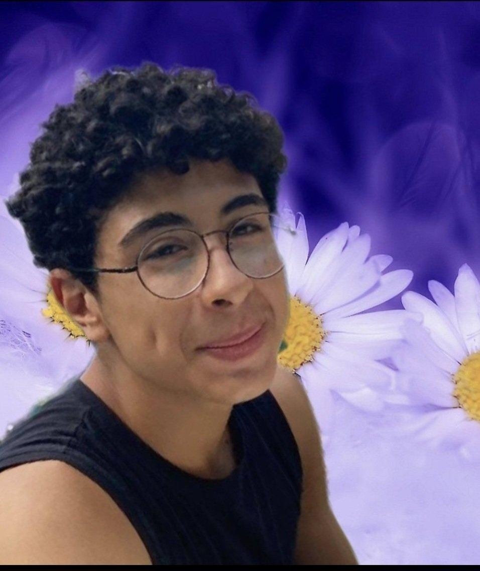 Güneş gibi gülüşünü 
 özlüyorum Özgür'üm 💫 
#özgüriçme
#isiasortakdavamız 
#isiasolasıkast