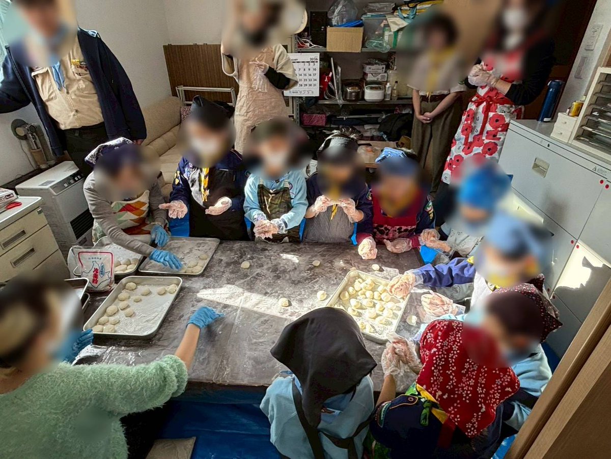bssapporo26's tweet photo. 1月18日　〜団新年会〜
 友団合同で恒例の餅つきをしました。
今年も仲良く交流を深めていきましょう♪

#ボーイスカウト日本連盟  #ボーイスカウト札幌 #札幌市中央区 #こども  #野外活動 https://t.co/x2nkXqLXDl