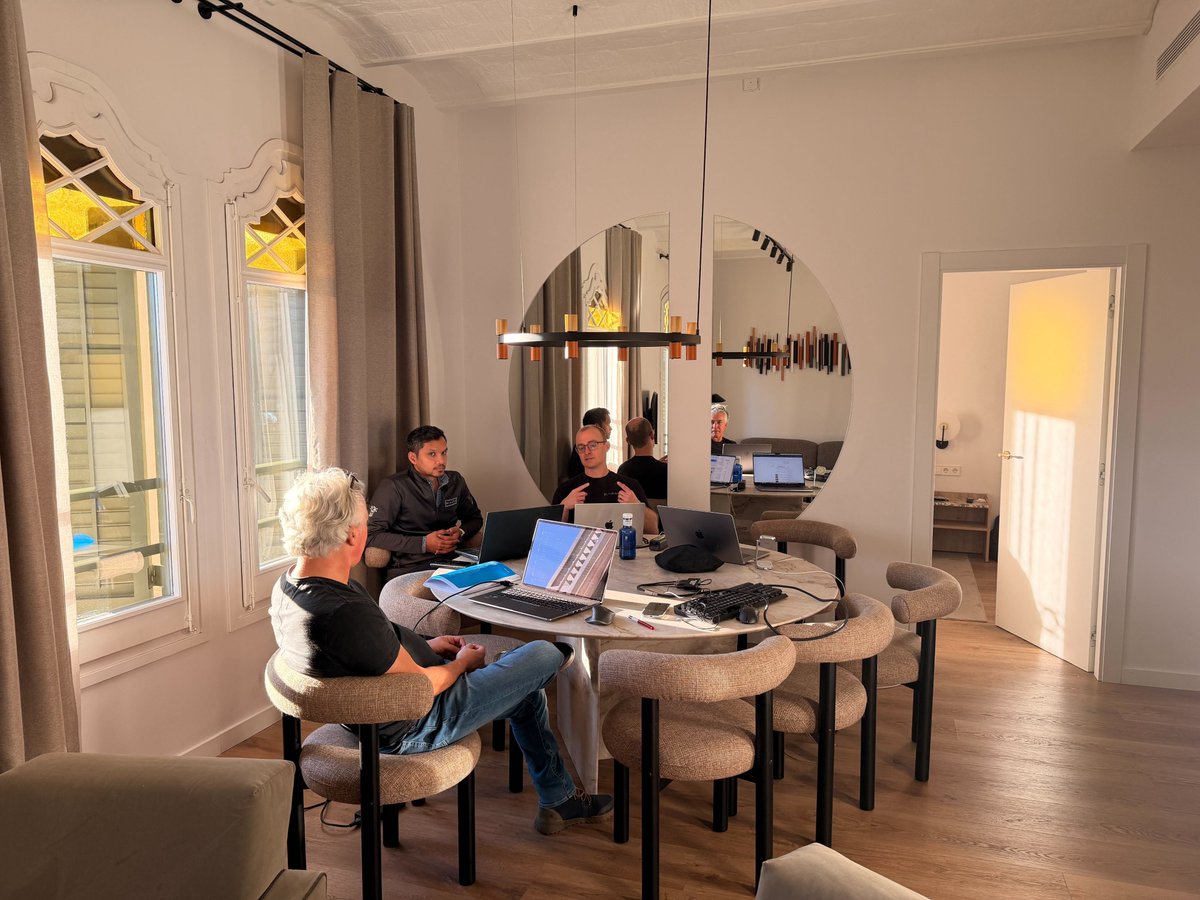 glacislabs tweet media